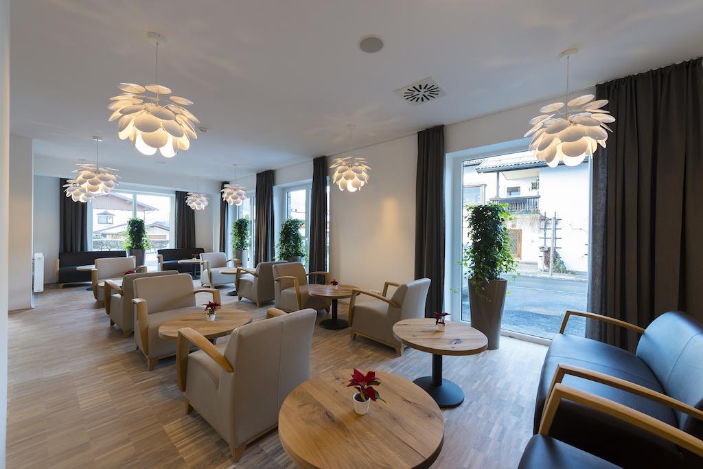 Appartementhotel Sonnenhof เคิสเซน ภายนอก รูปภาพ